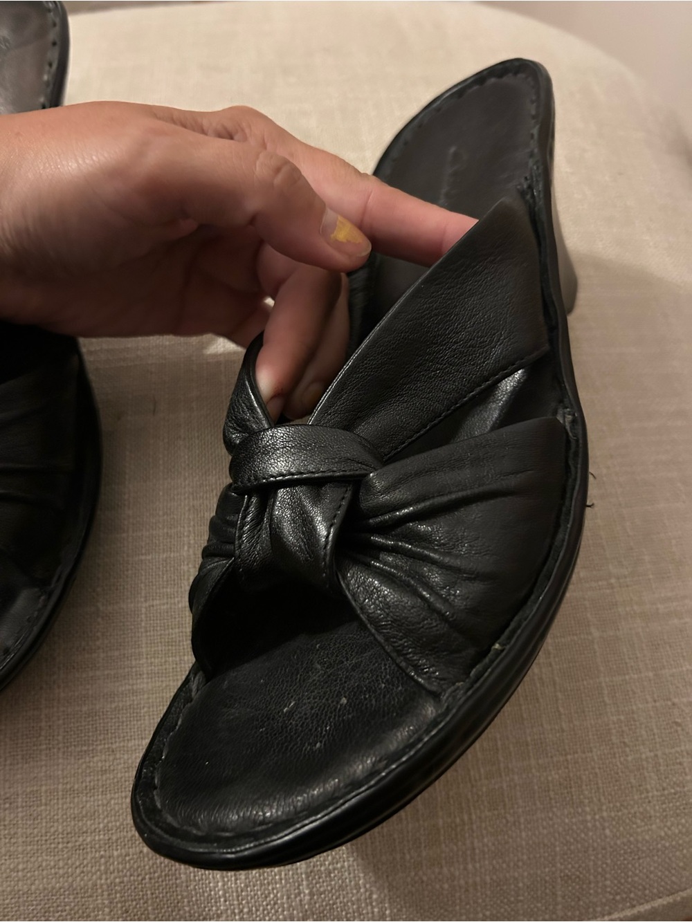 Black Clark’s Slip On Sandals Size 8.5
